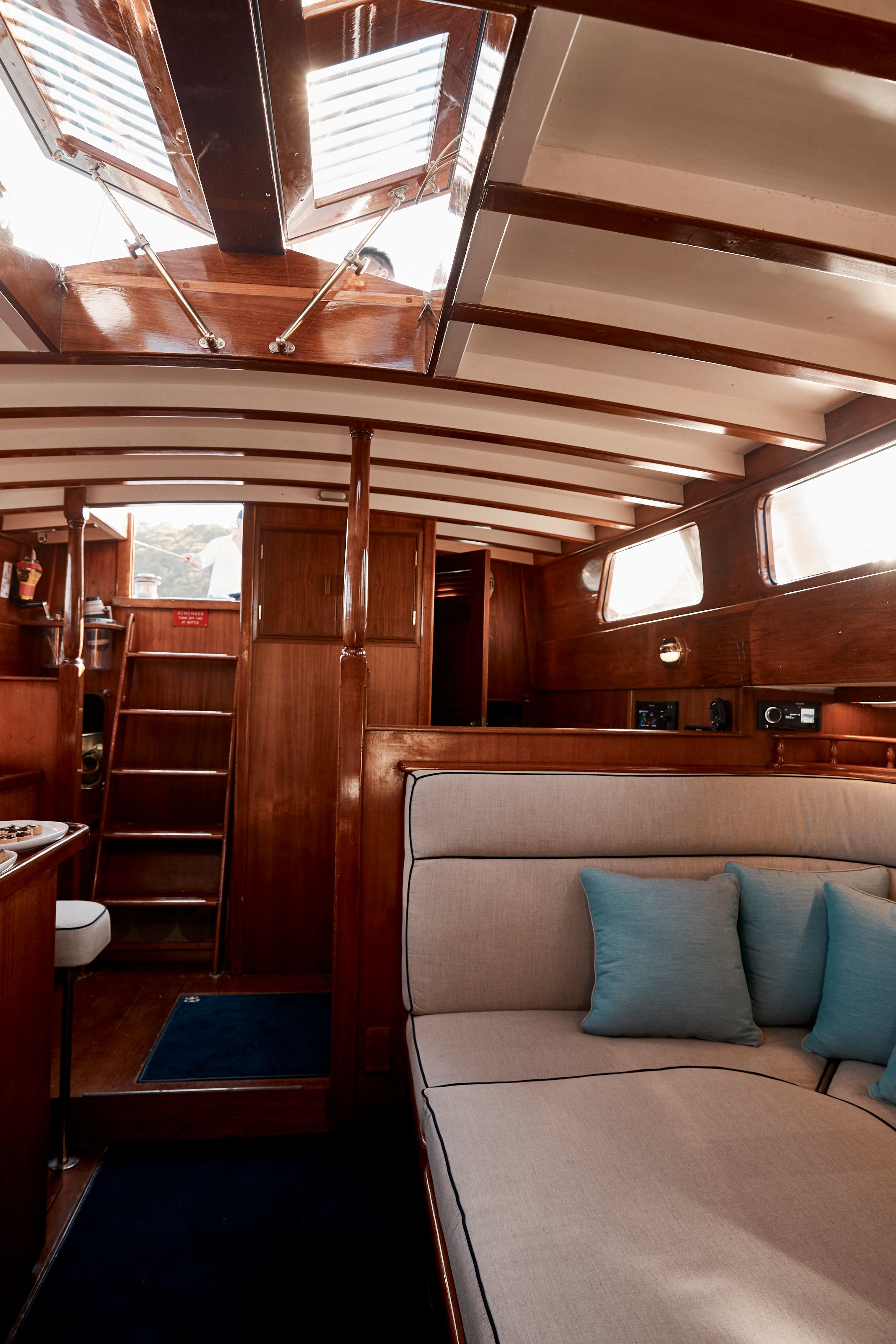 Saloon - Stern Aspect.jpg