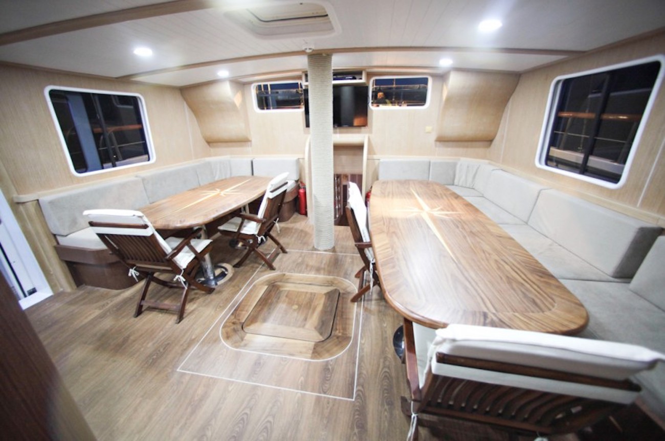 Saloon2.jpg