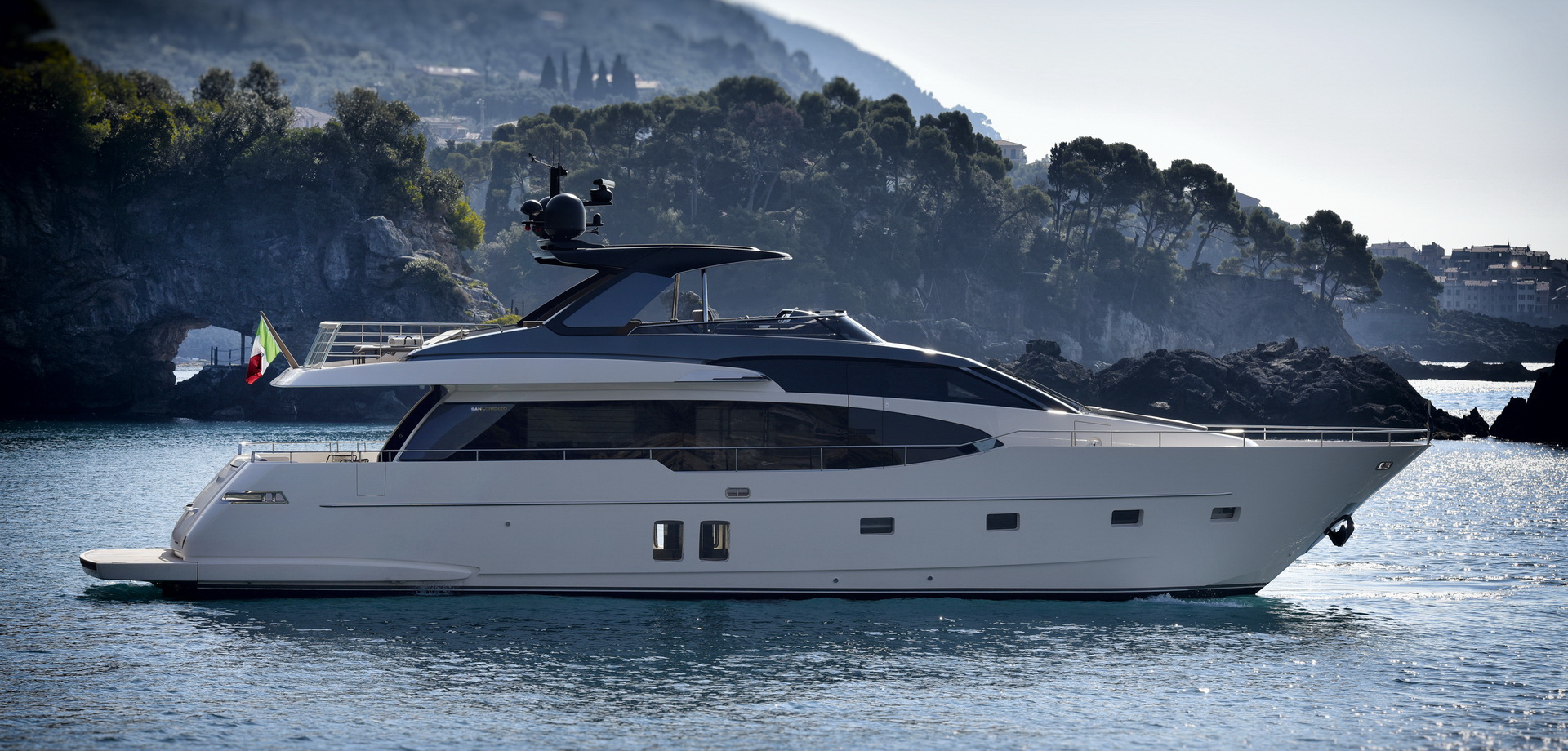 Sanlorenzo SL78 yacht sistership.jpg