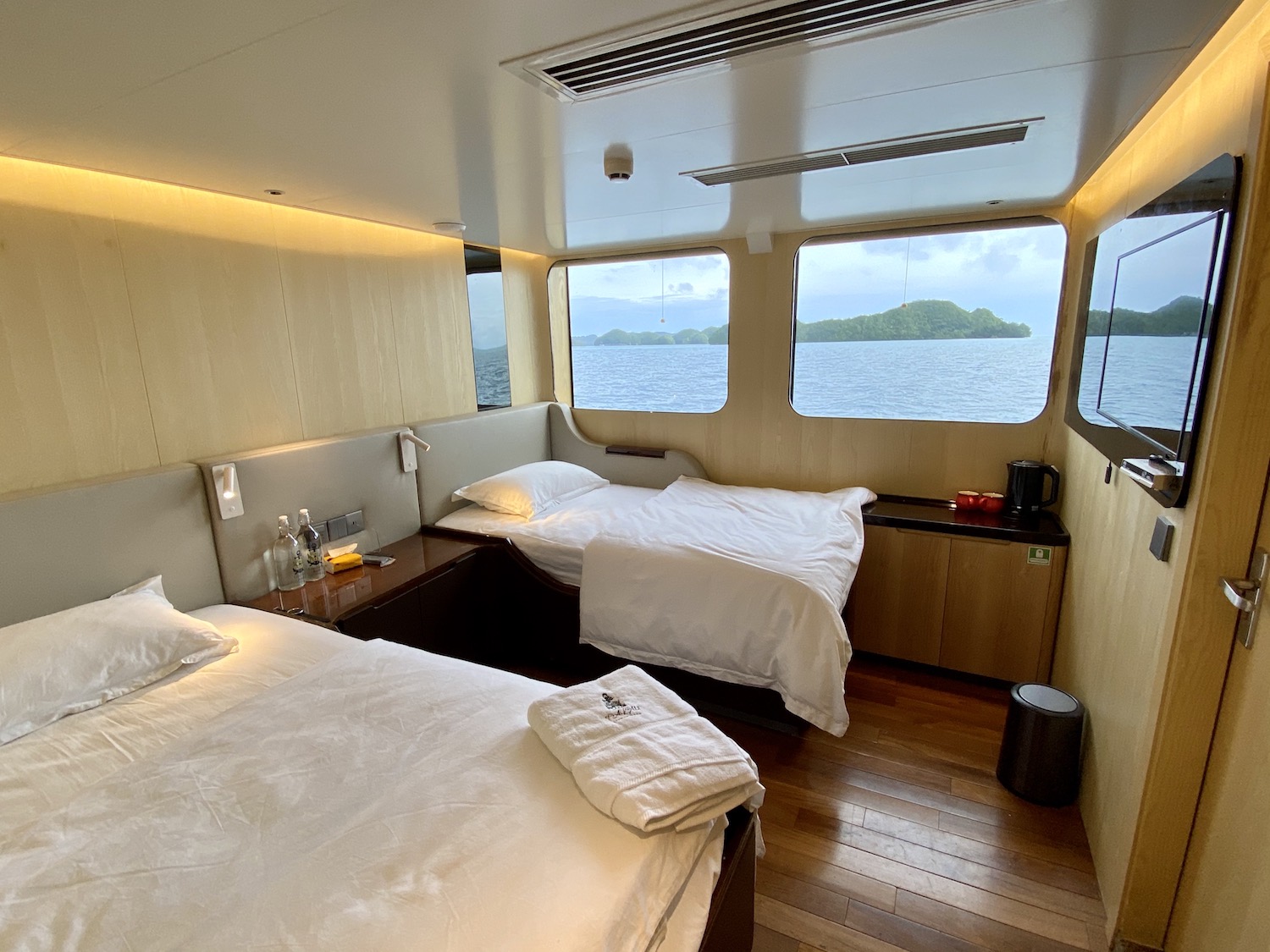 Second floor main deck cabin  bedroom.jpg