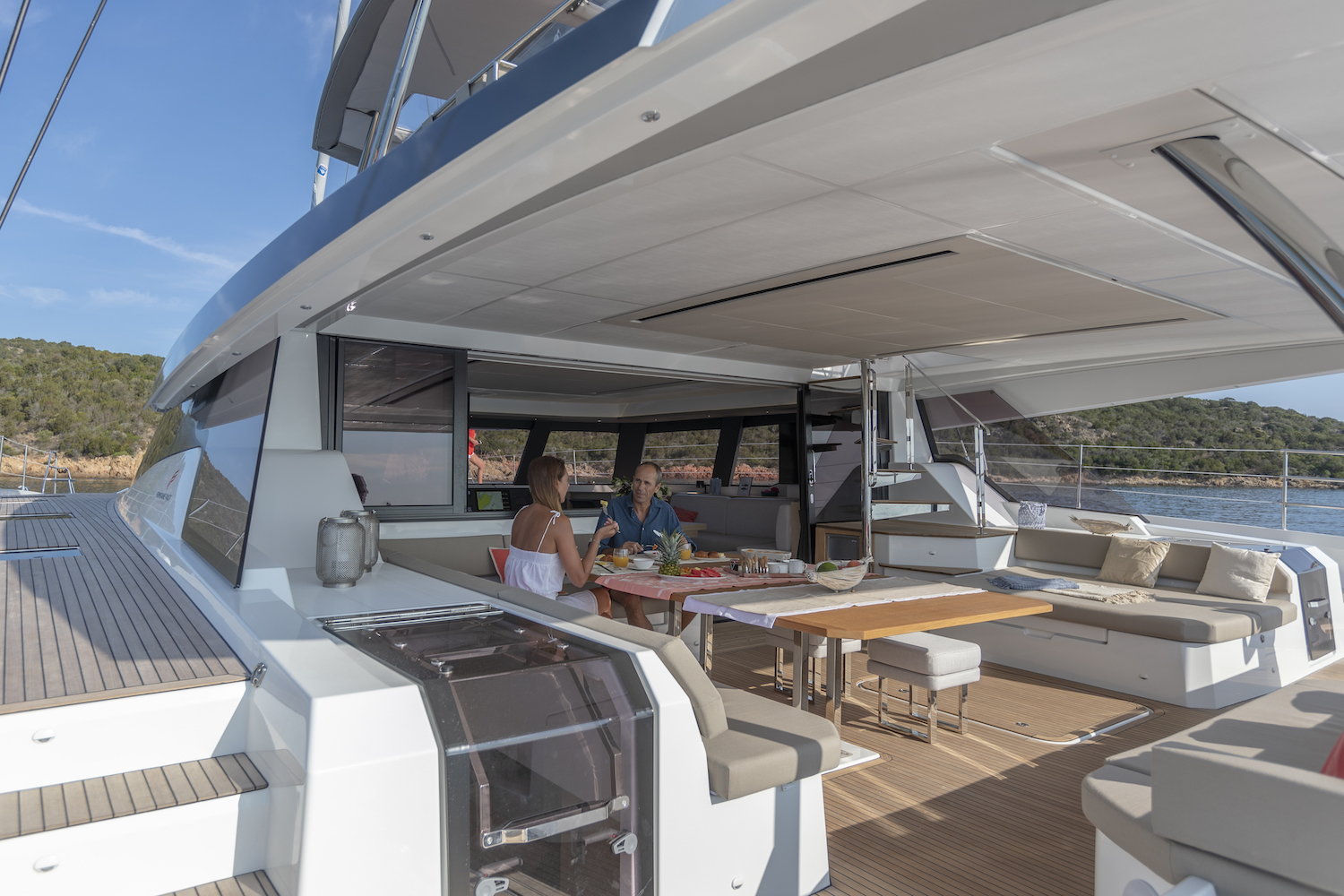 Sistership to Serenissima yacht.jpg