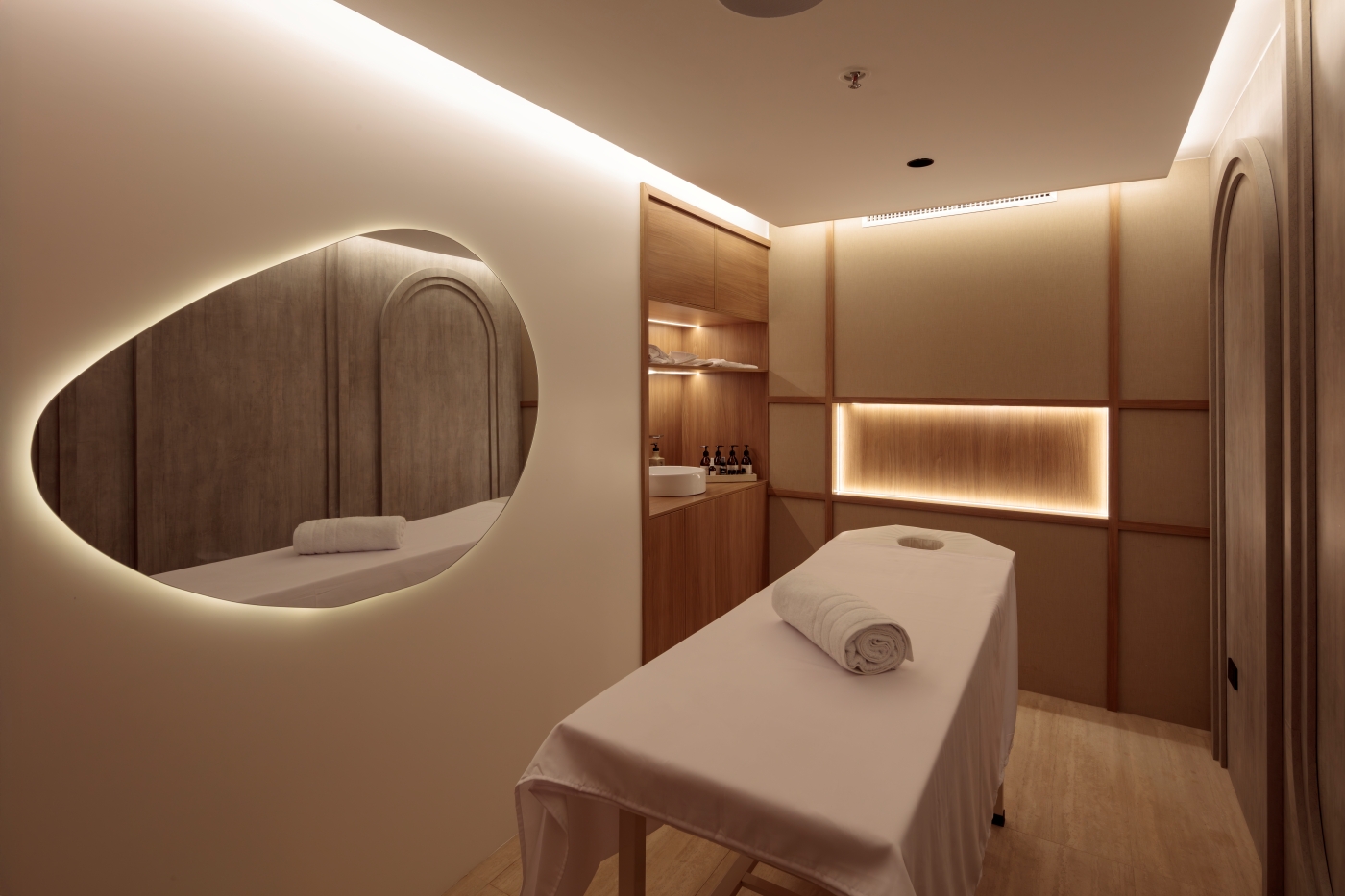Spa Area 01.jpg