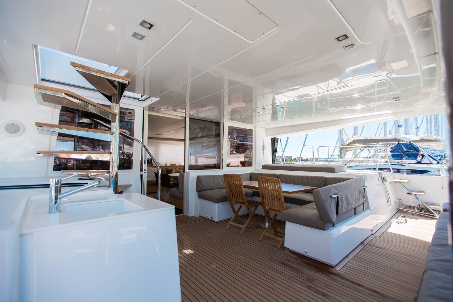 Spacious aft deck.jpg
