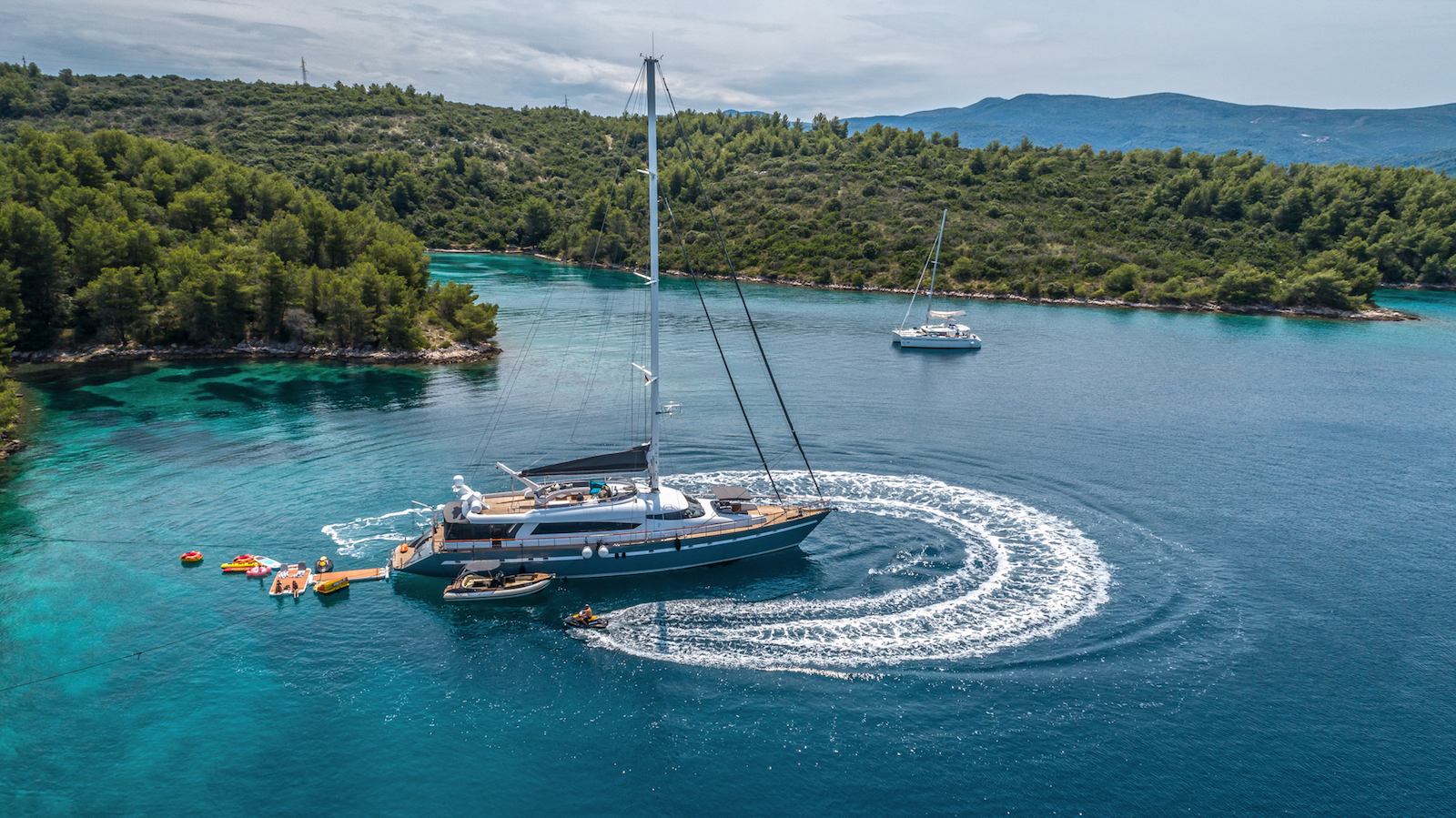 Sun Limi yacht with toys - aerial.jpg