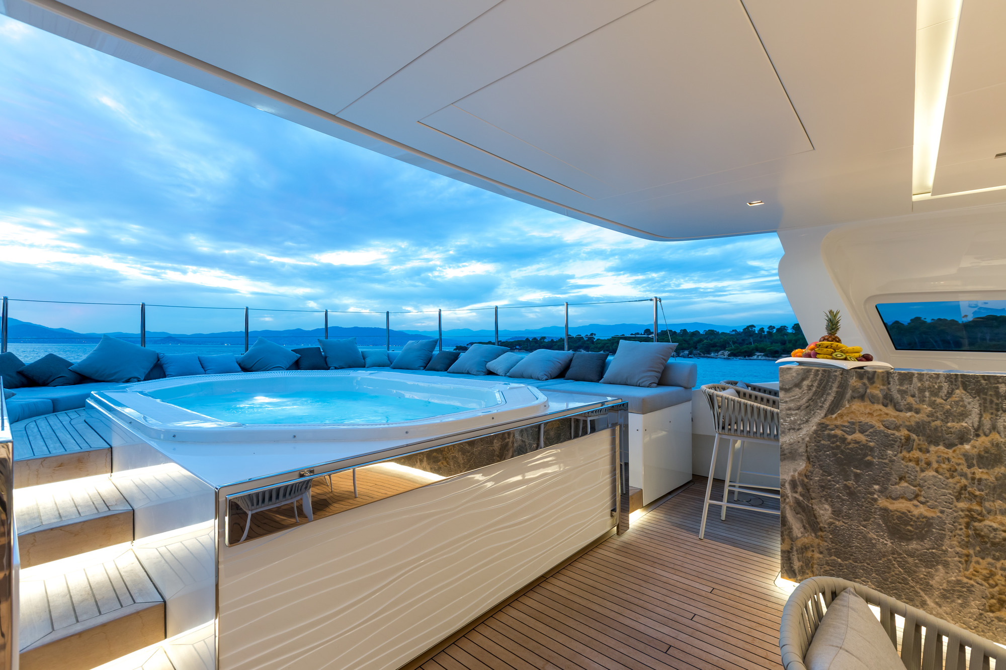 Sundeck Jacuzzi.jpg