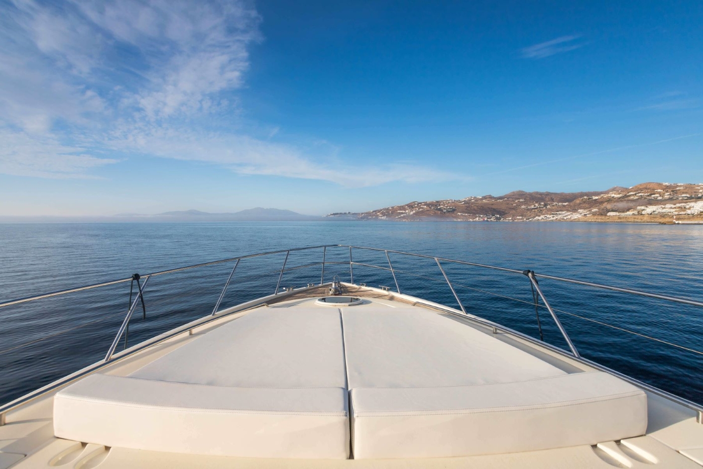 Sundeck with sea views.jpg