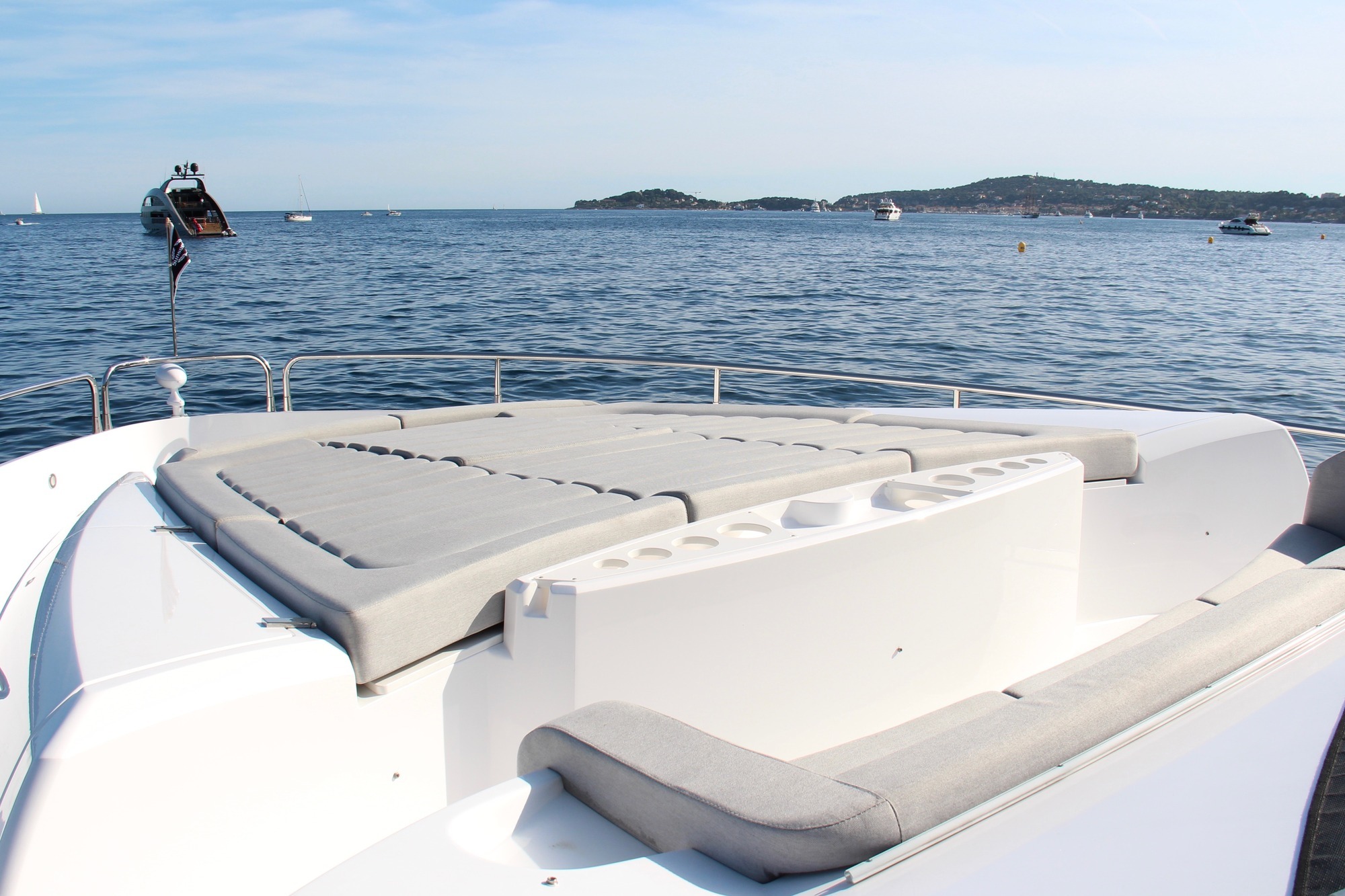 Sunseeker motor yacht MIA - Foredeck sunpads.jpg