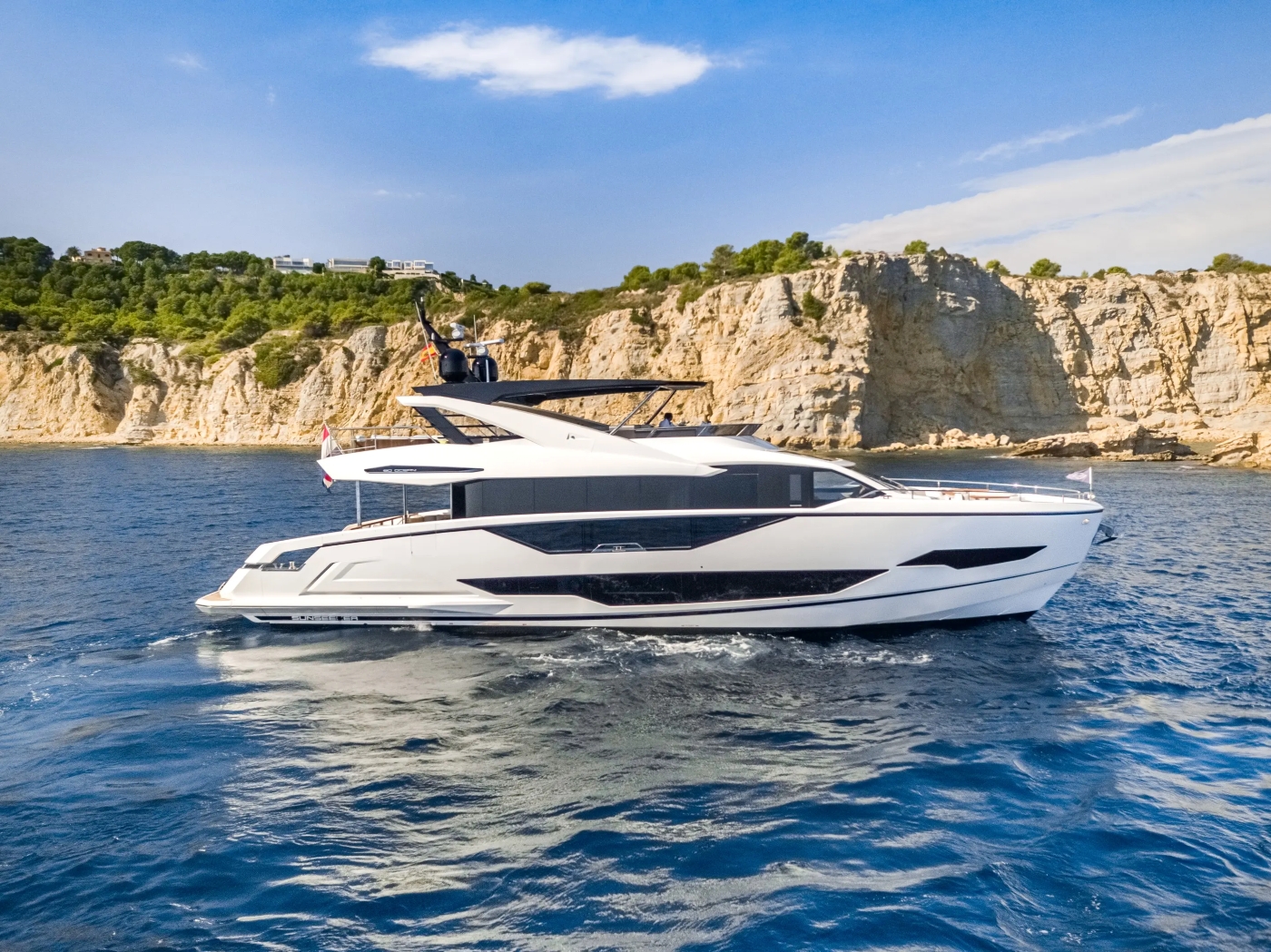 Superyacht 1 LORENA.jpg