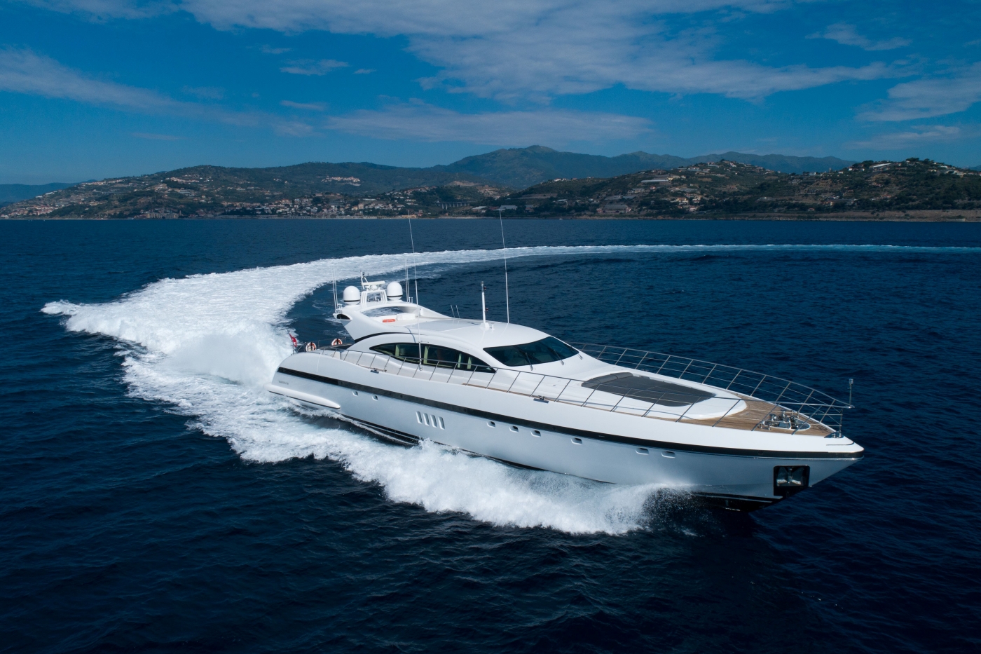 Superyacht 1K.jpg