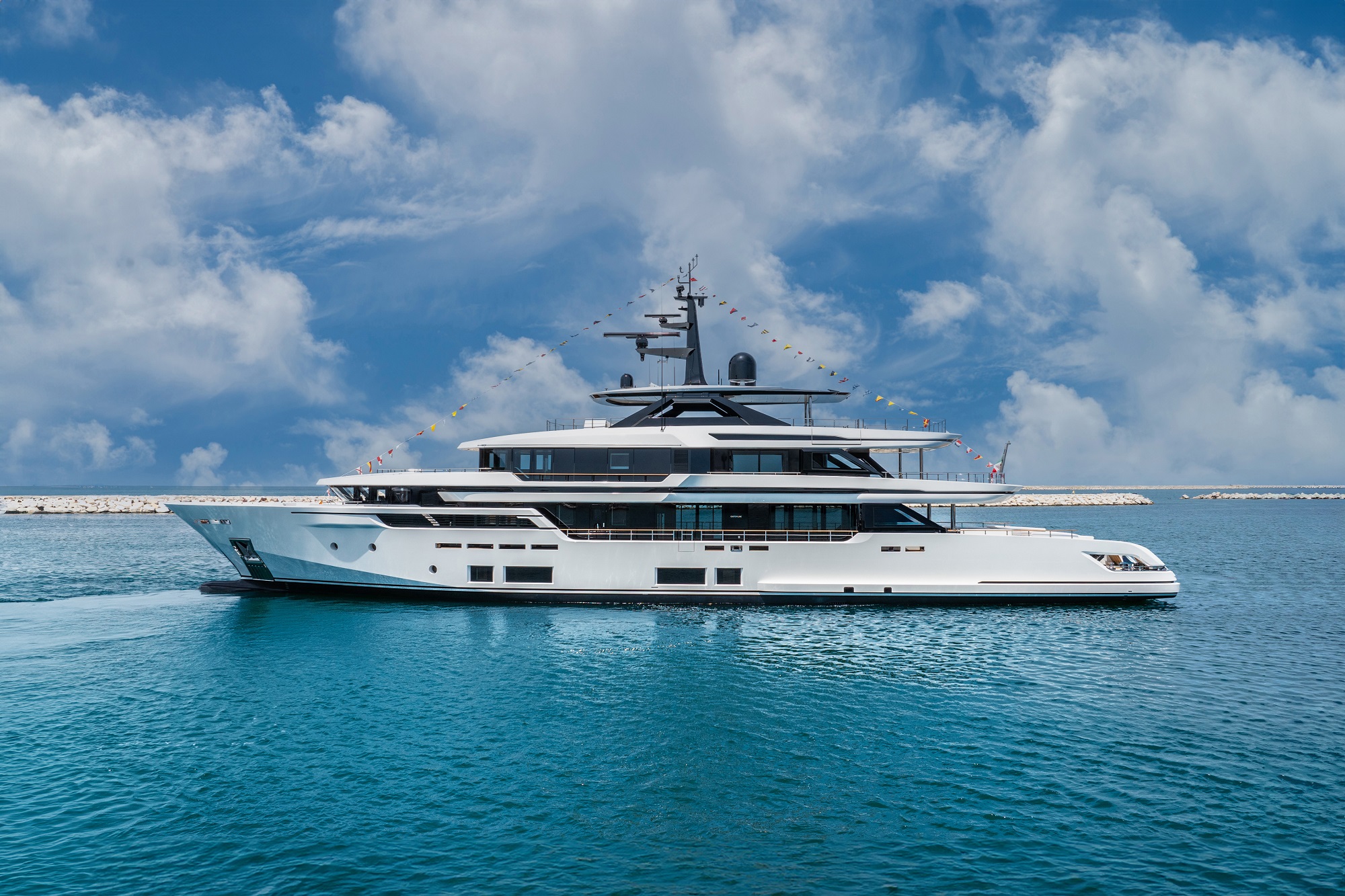 Superyacht ASANTE.jpg