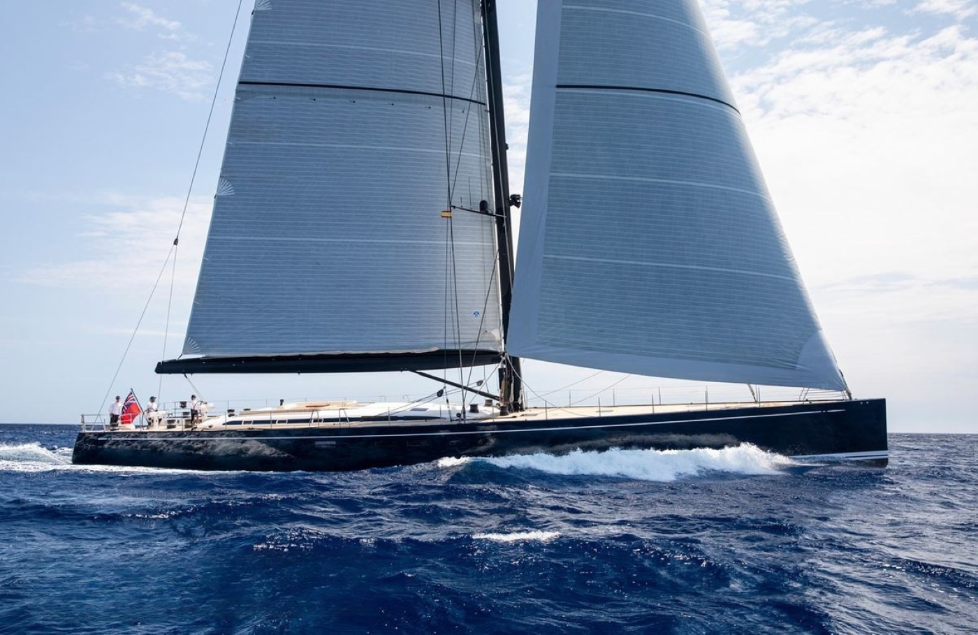 Superyacht DARLIN.jpg
