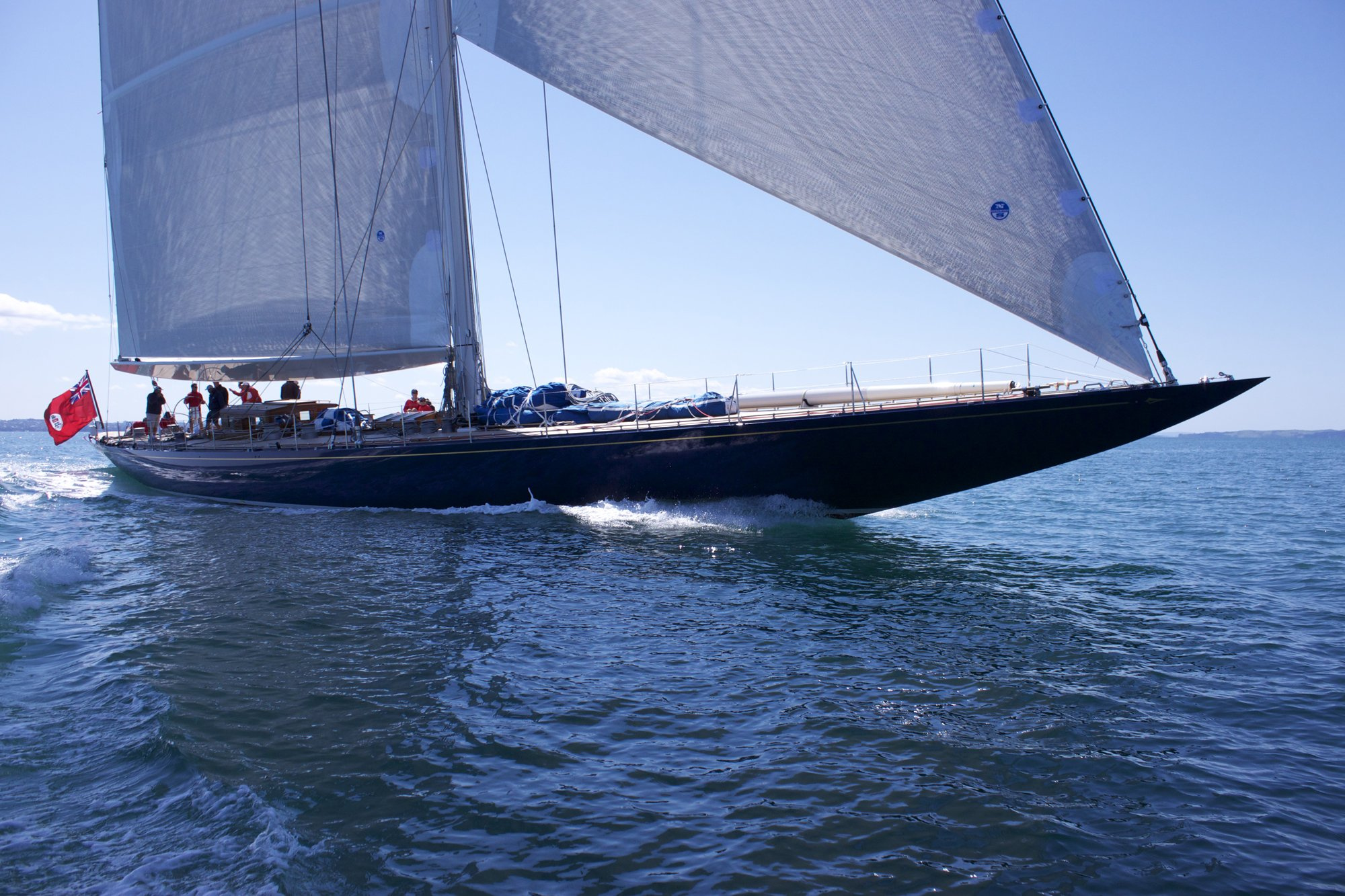 Superyacht Endeavour.jpg