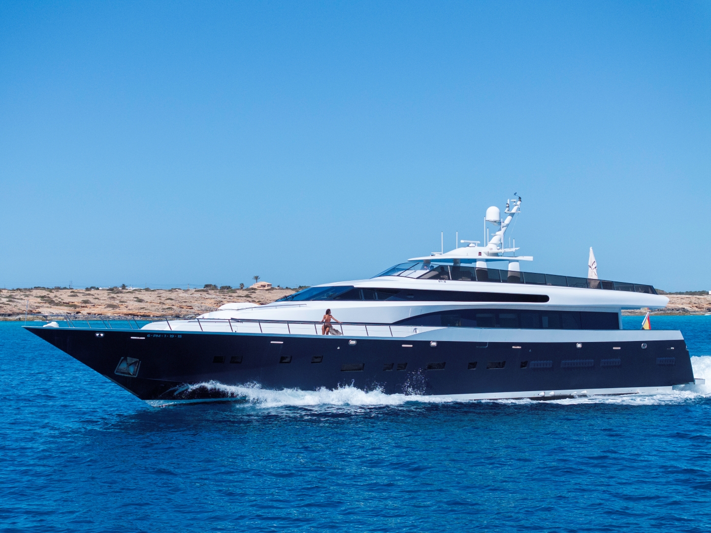 Superyacht FONERS.jpg