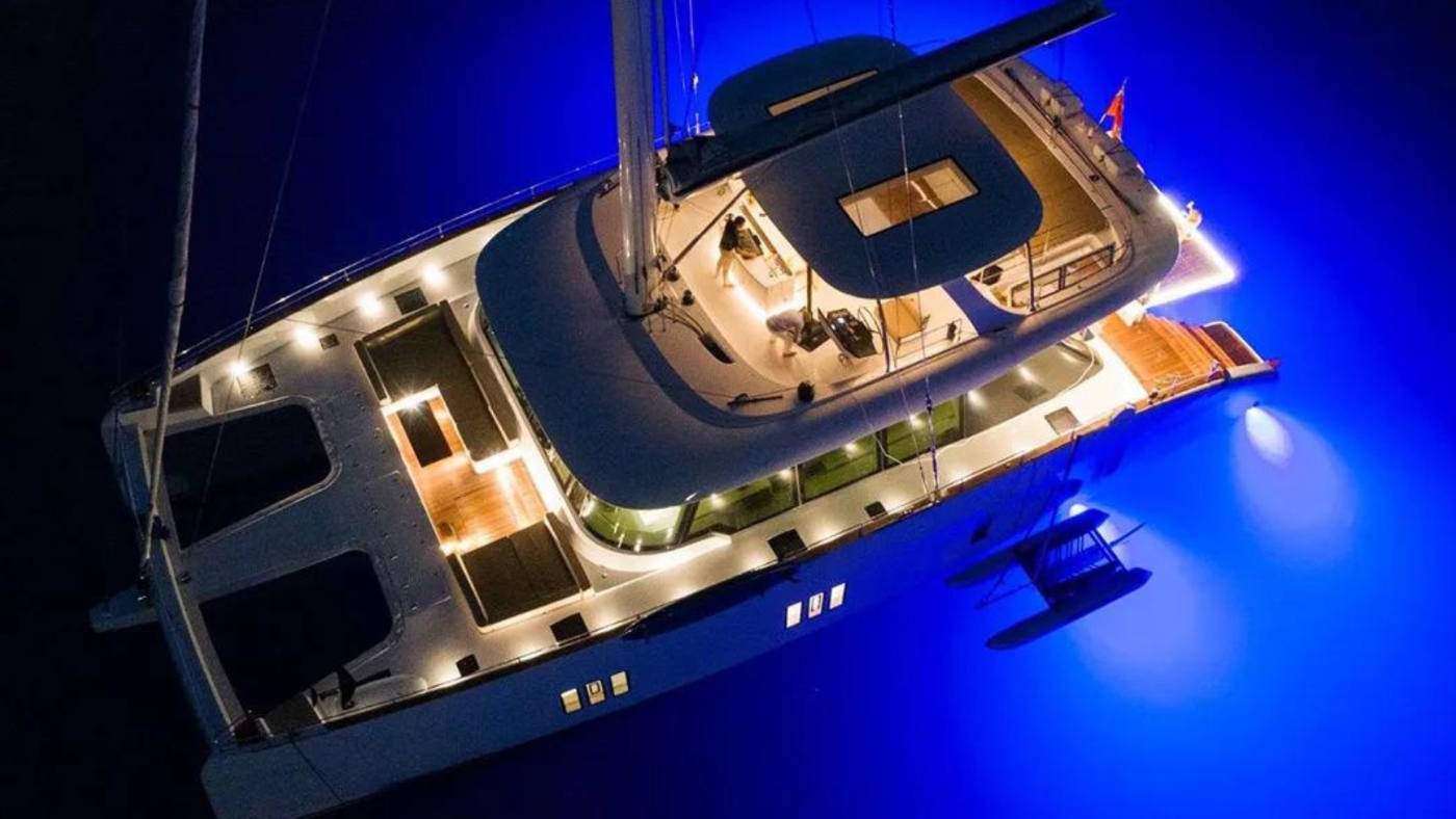 Superyacht HALCYON.jpg