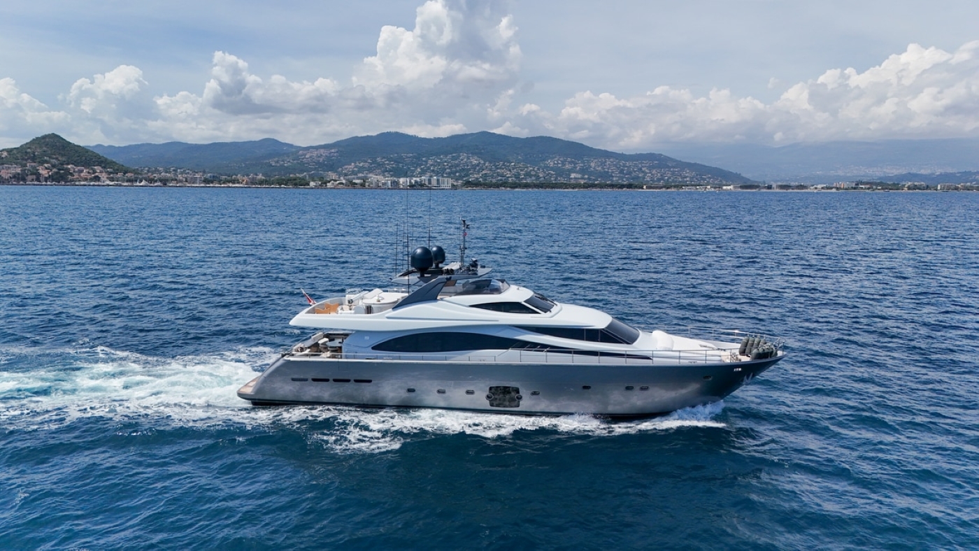 Superyacht MY MAXI BEER.jpg