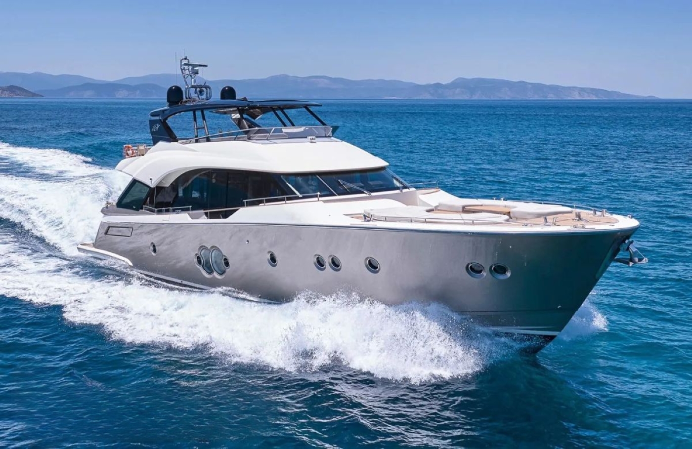 Superyacht NAYLA.jpg