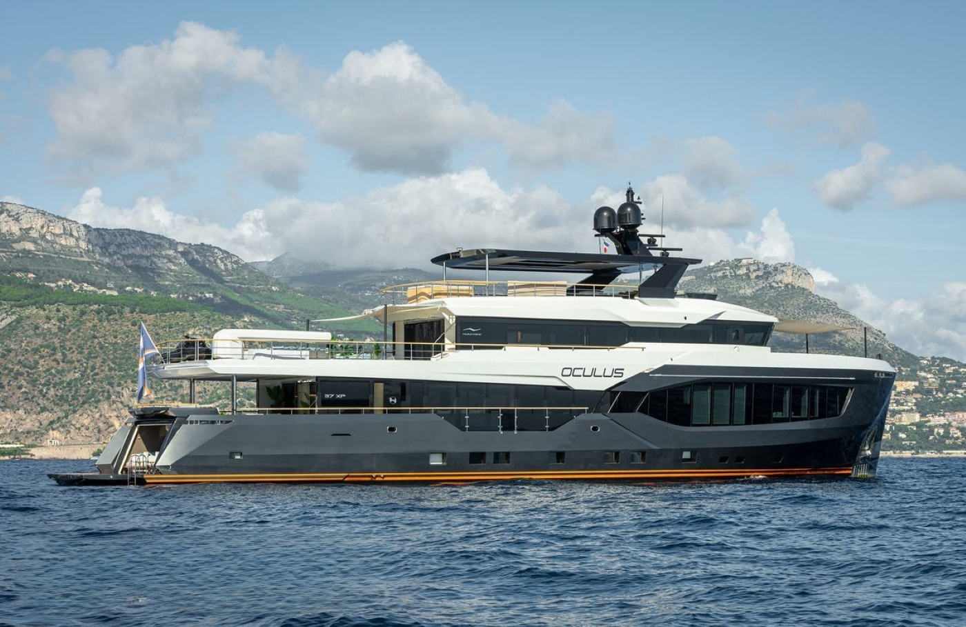 Superyacht OCULUS.jpg