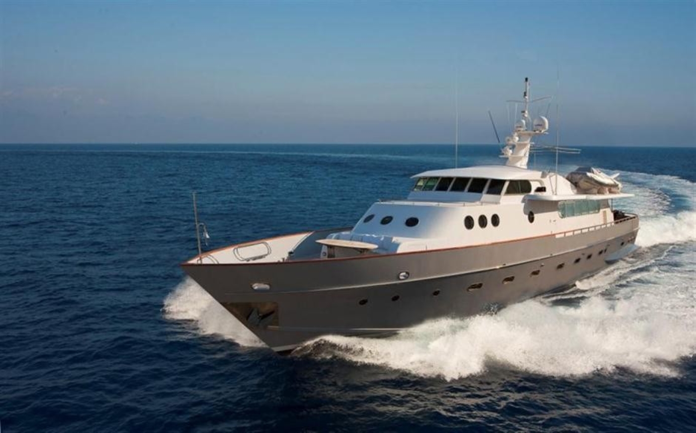 Superyacht PAOLUCCI.jpg