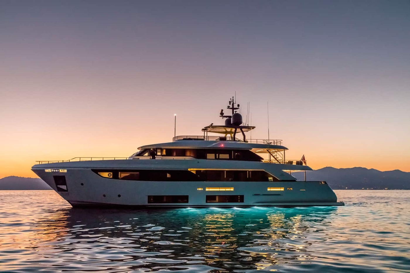 Superyacht SOUTH.jpg