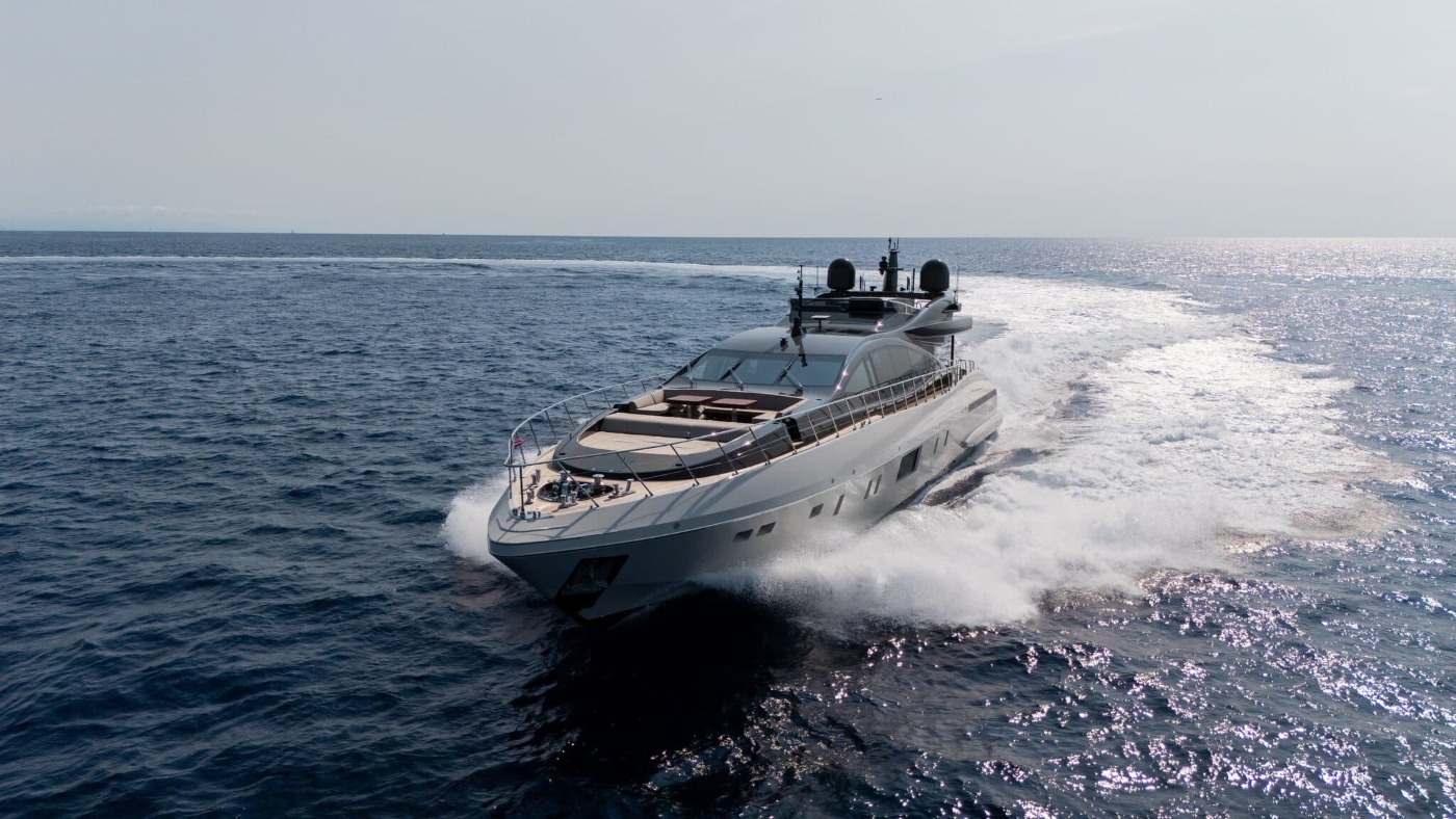 Superyacht fanamax.jpg