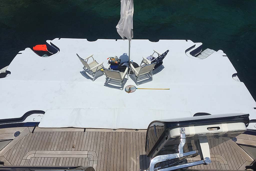 Swimming platform .jpg
