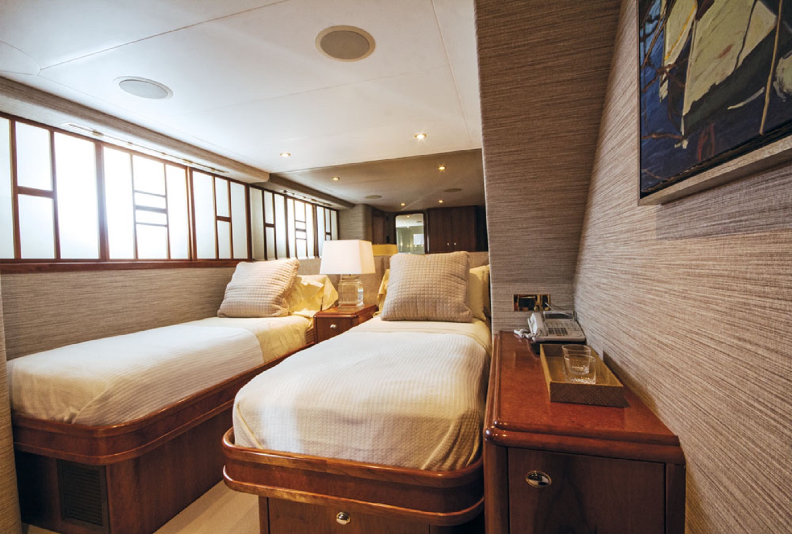 Twin cabin 45.jpg