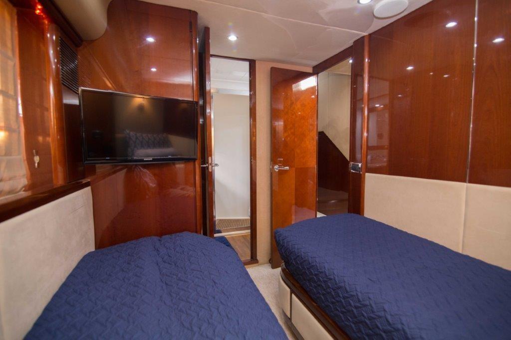 Twin cabin. .jpg