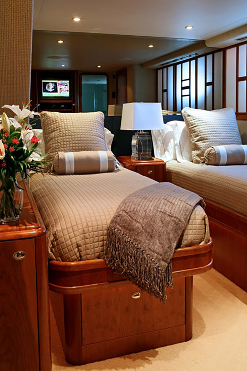Twin-Cabin-2.jpg