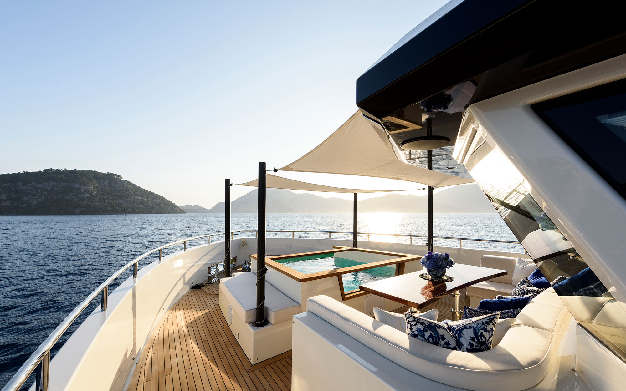 Upper Deck Forward - Jacuzzi.jpg