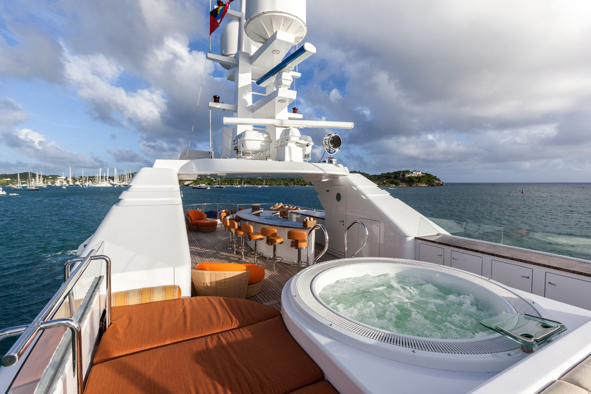 Upper deck 1.jpg