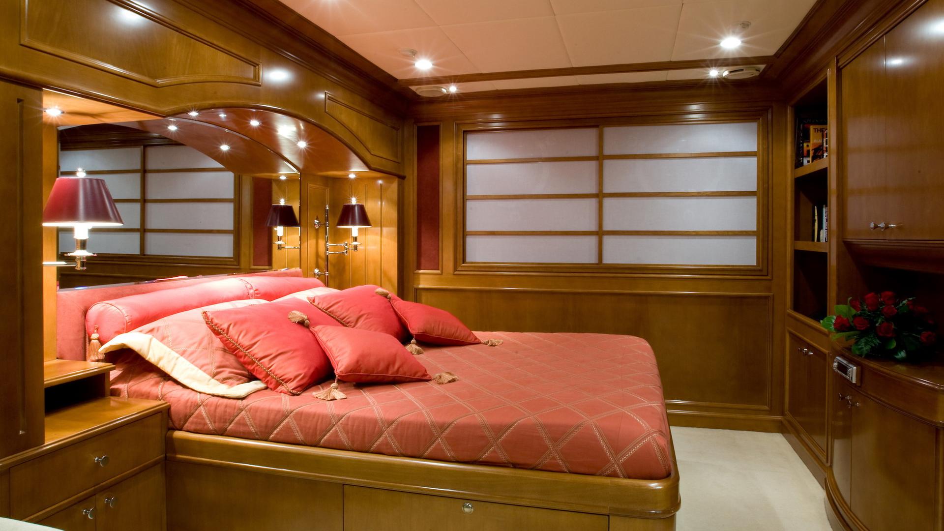 VIP cabin  00001.jpg