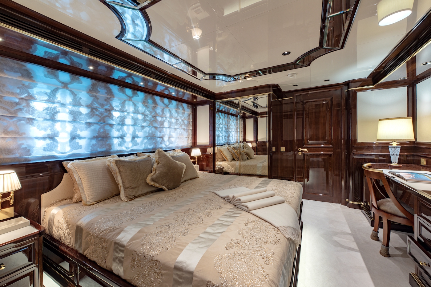 VIP cabin - lower deck starboard.jpg