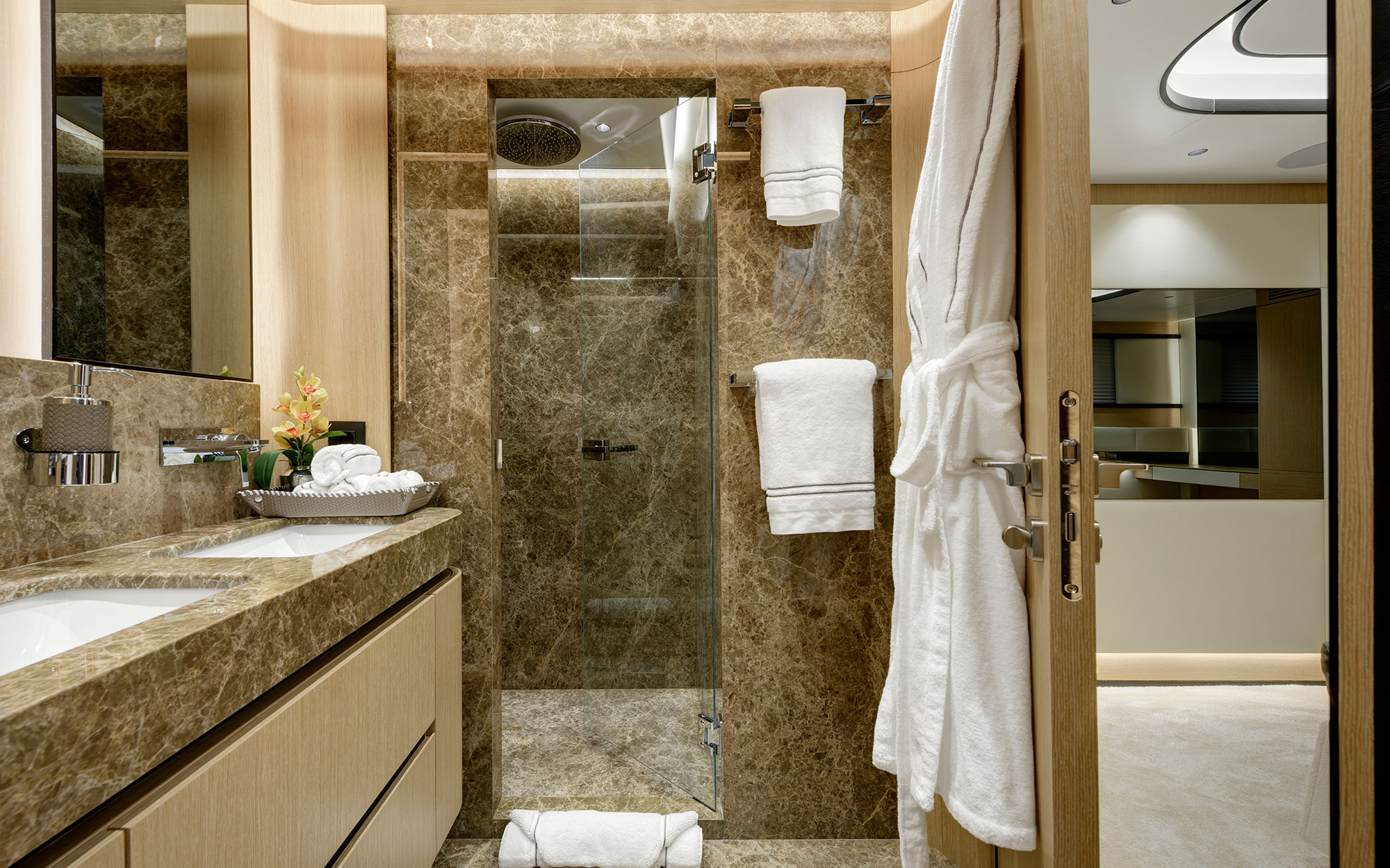 VIP double suite bathroom .jpg