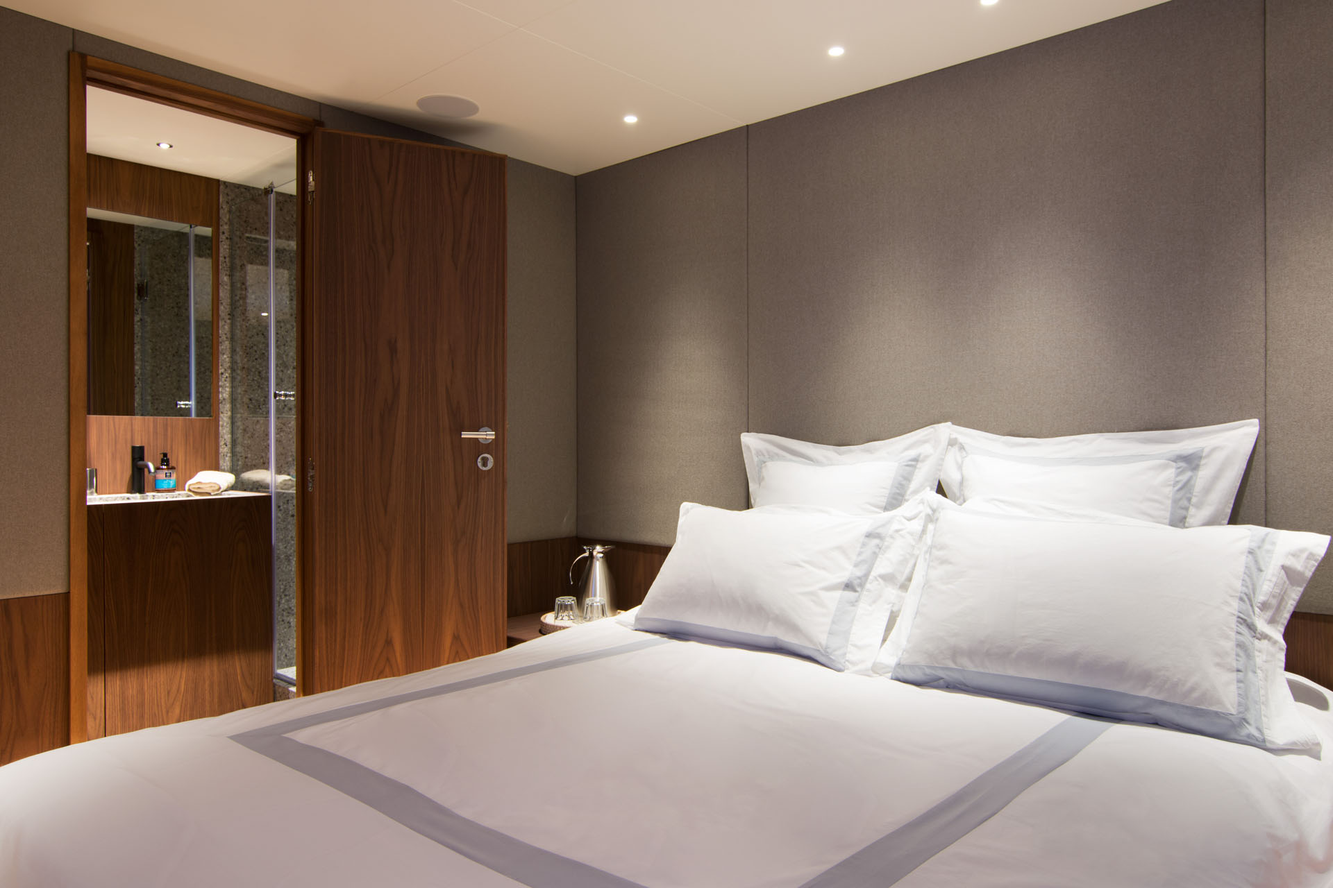 VIP with ensuite.jpg