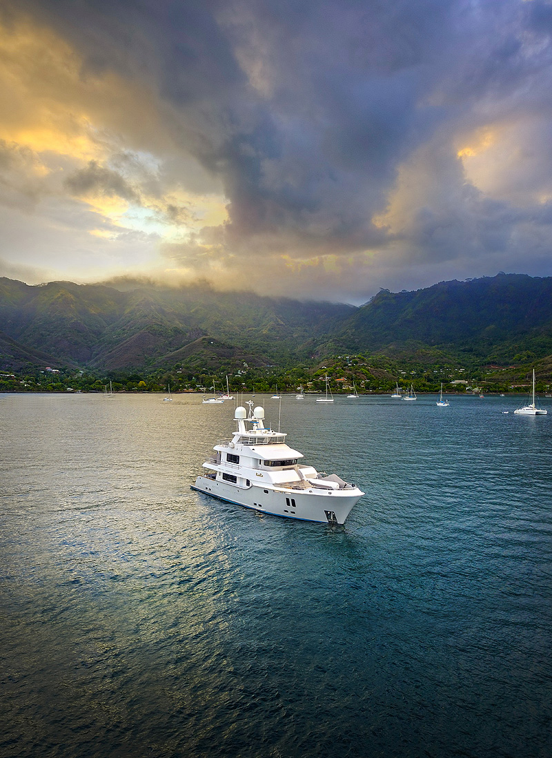 VIVIERAE II superyacht.jpg