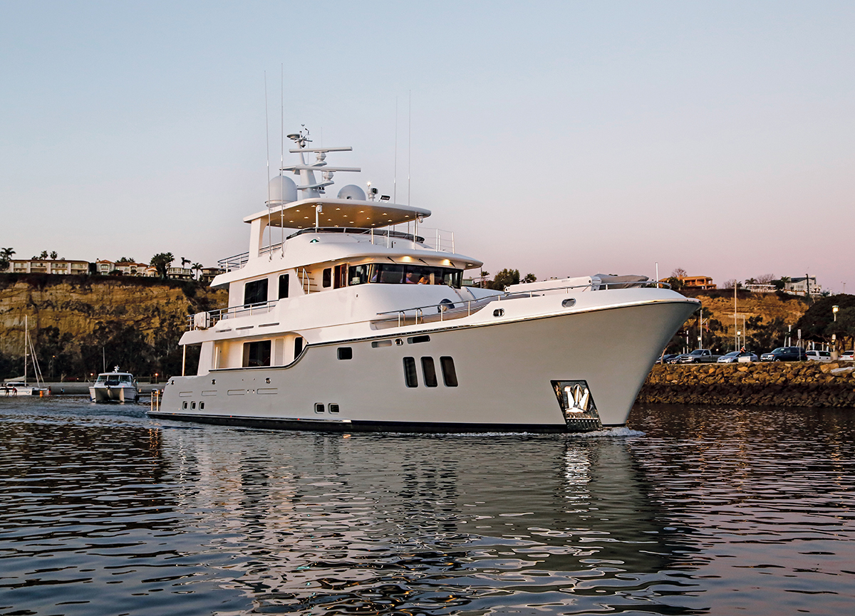 VIVIERAE II yacht by Nordhavn .jpg