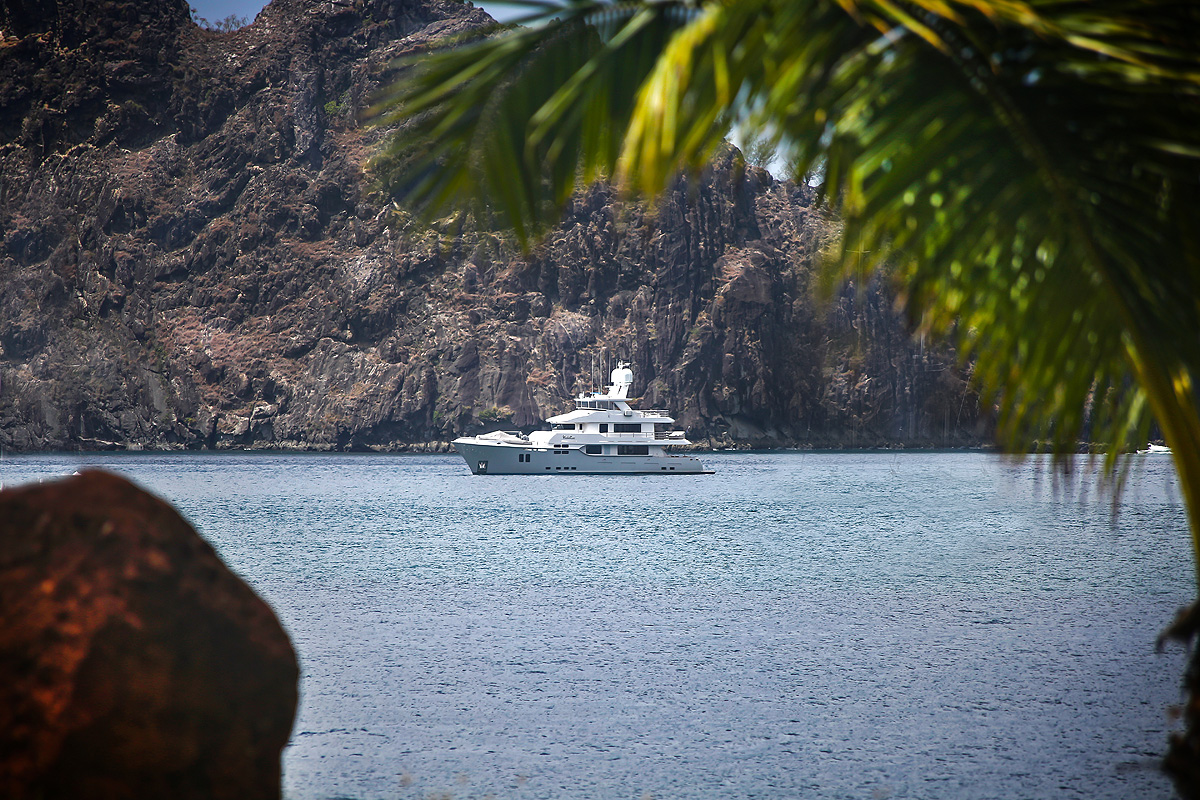 VIVIERAE II yacht by Nordhavn.jpg