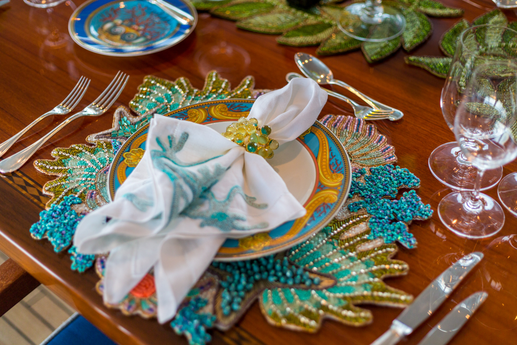 Versace china.jpg