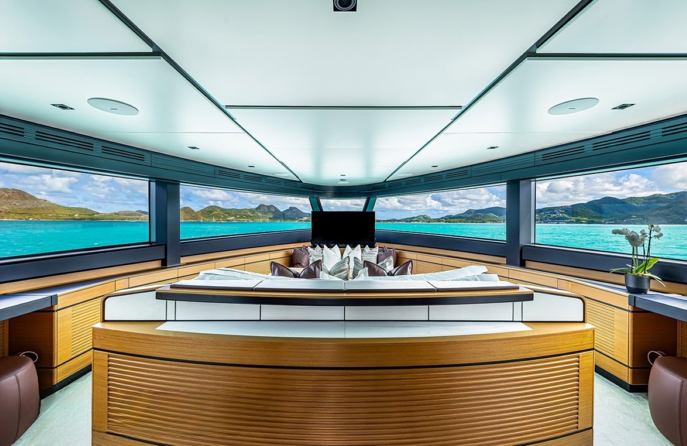 Vip Cabin 04.jpg