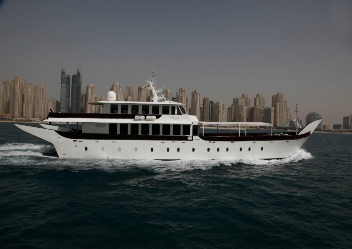 WARSAN starboard profile.jpg