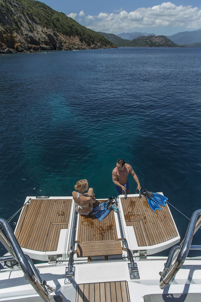 Yacht Amandine - Jeanneau 64 Swim.jpg