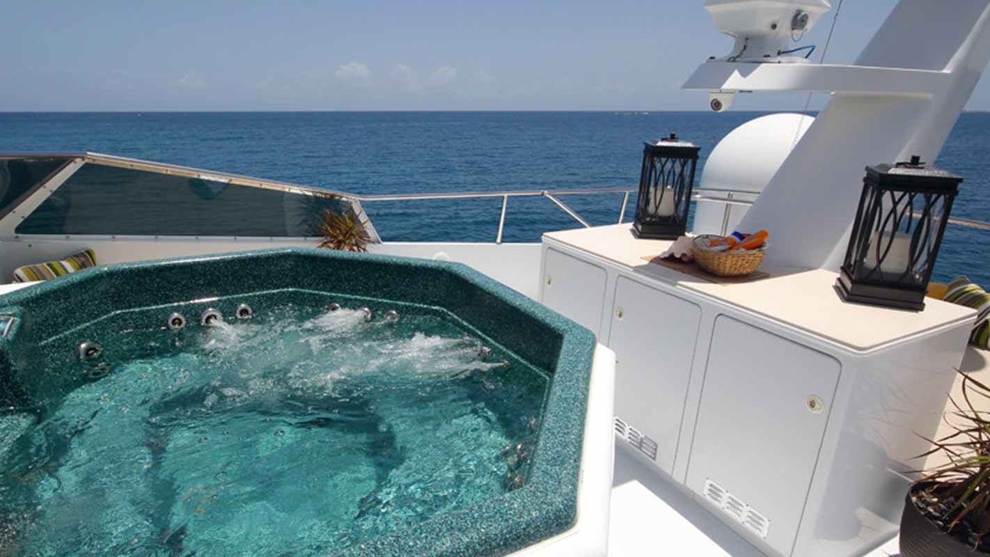 Yacht EL JEFE - spa.jpg