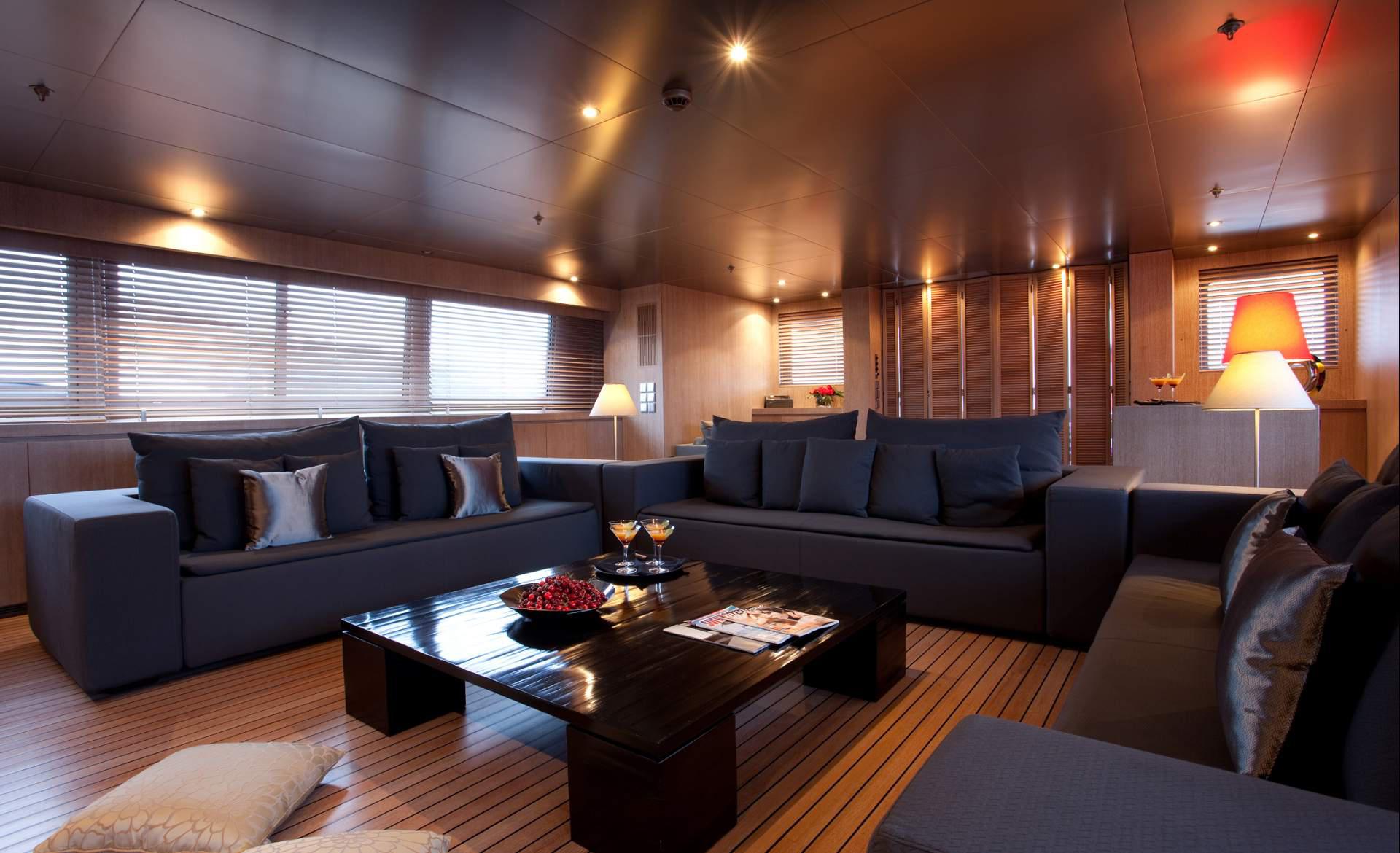 Yacht MARIU - Lounge Seating.jpg