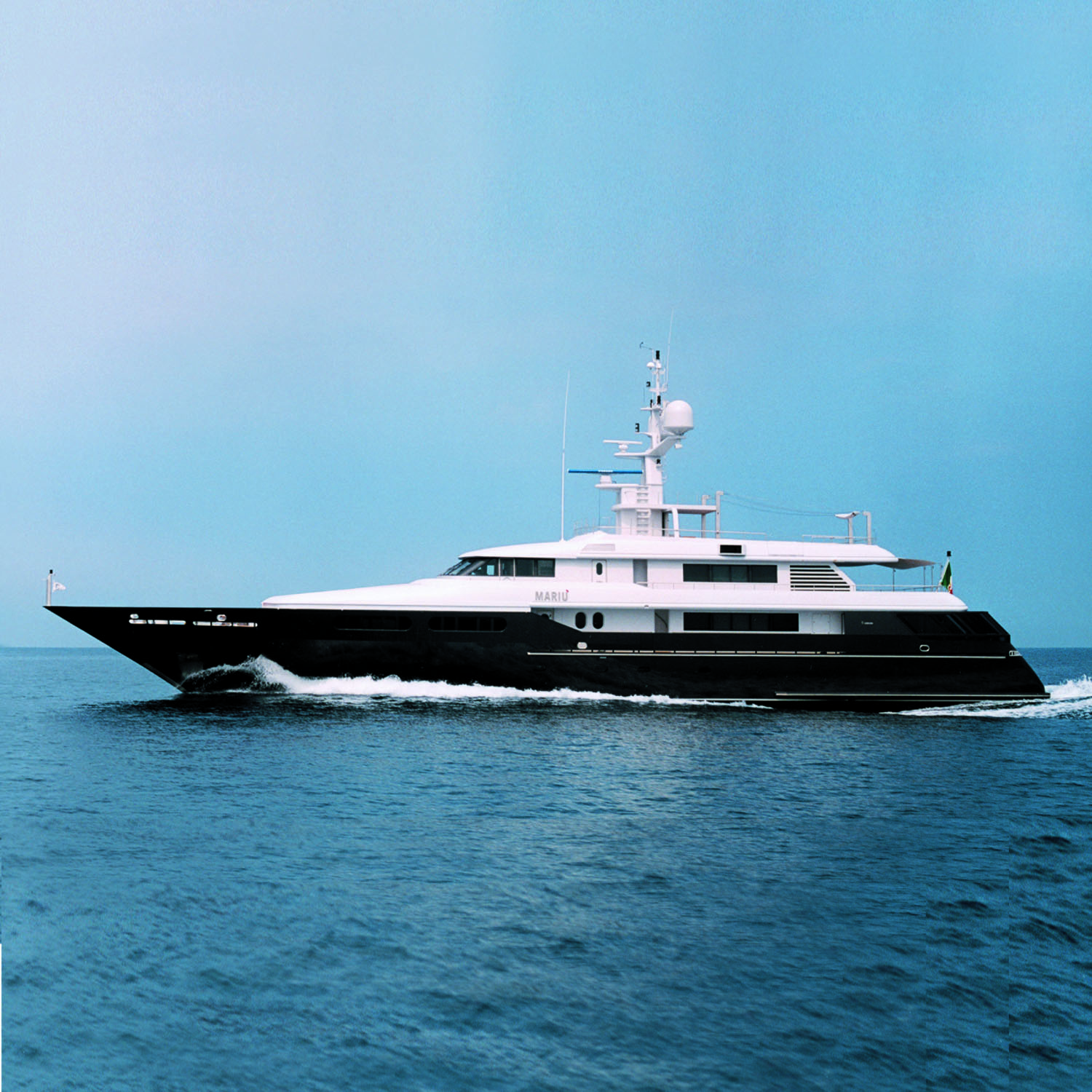 Yacht MARIU - Shortly after launch.jpg