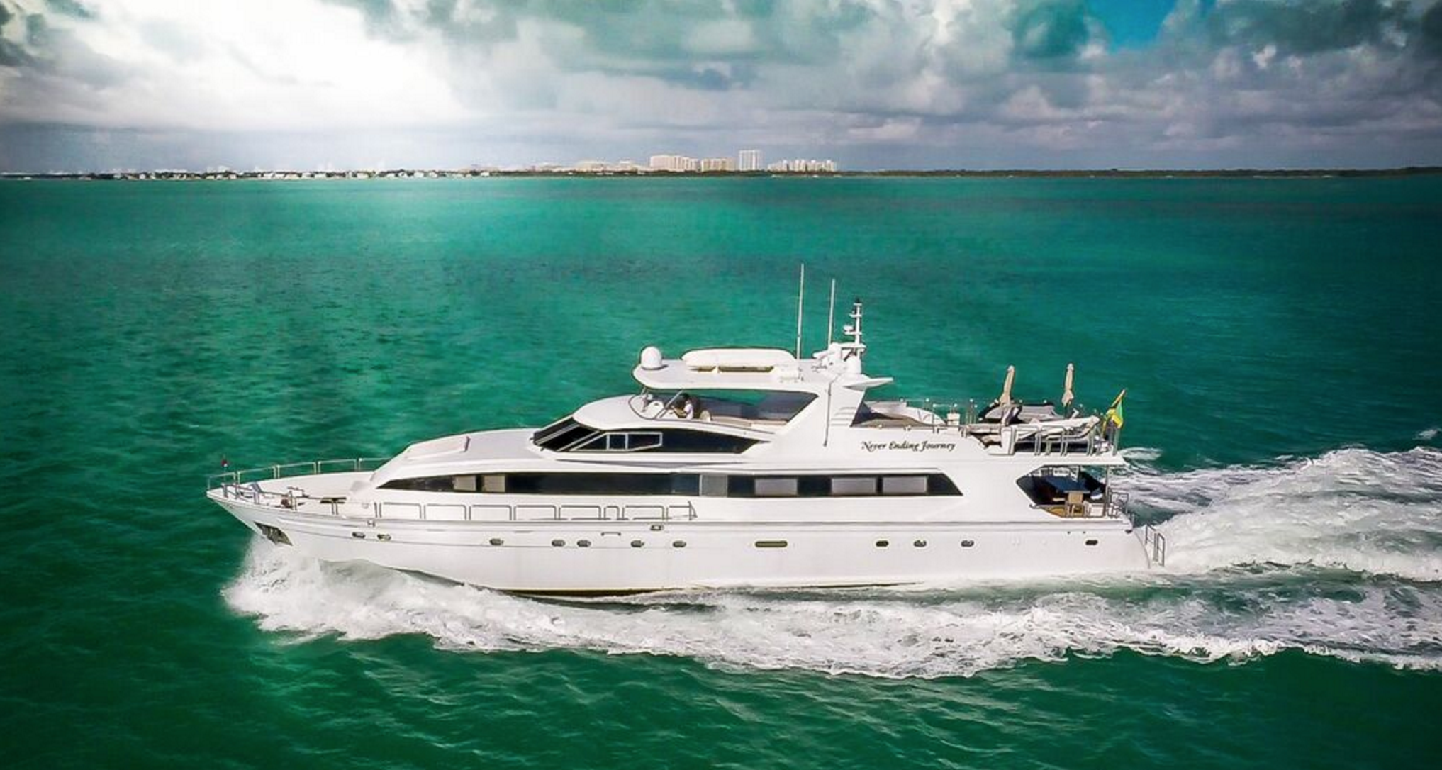 Yacht NEVER ENDING JOURNEY by Azimut.png