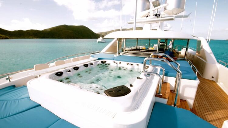 Yacht Trending by Westport - sundeck.jpg