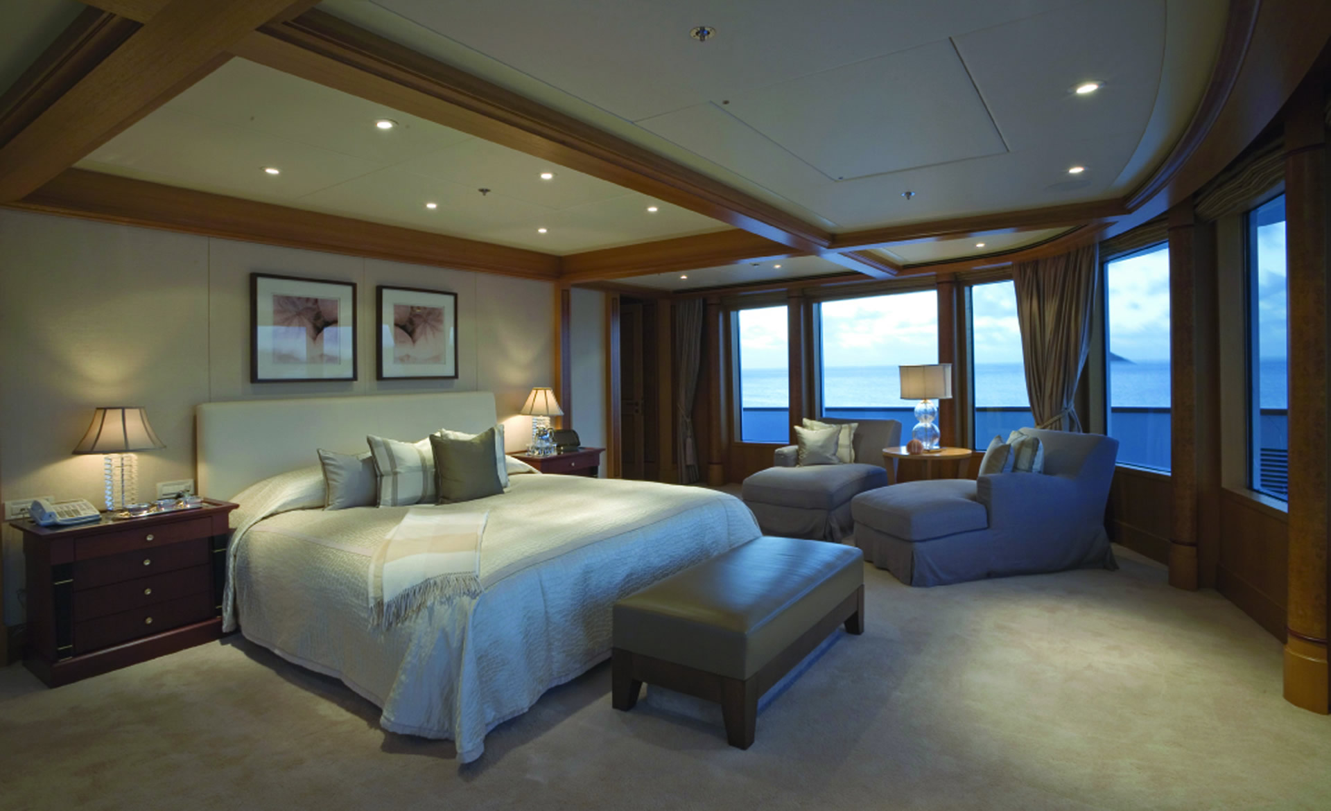 Yacht UTOPIA by Feadship - Master.jpg