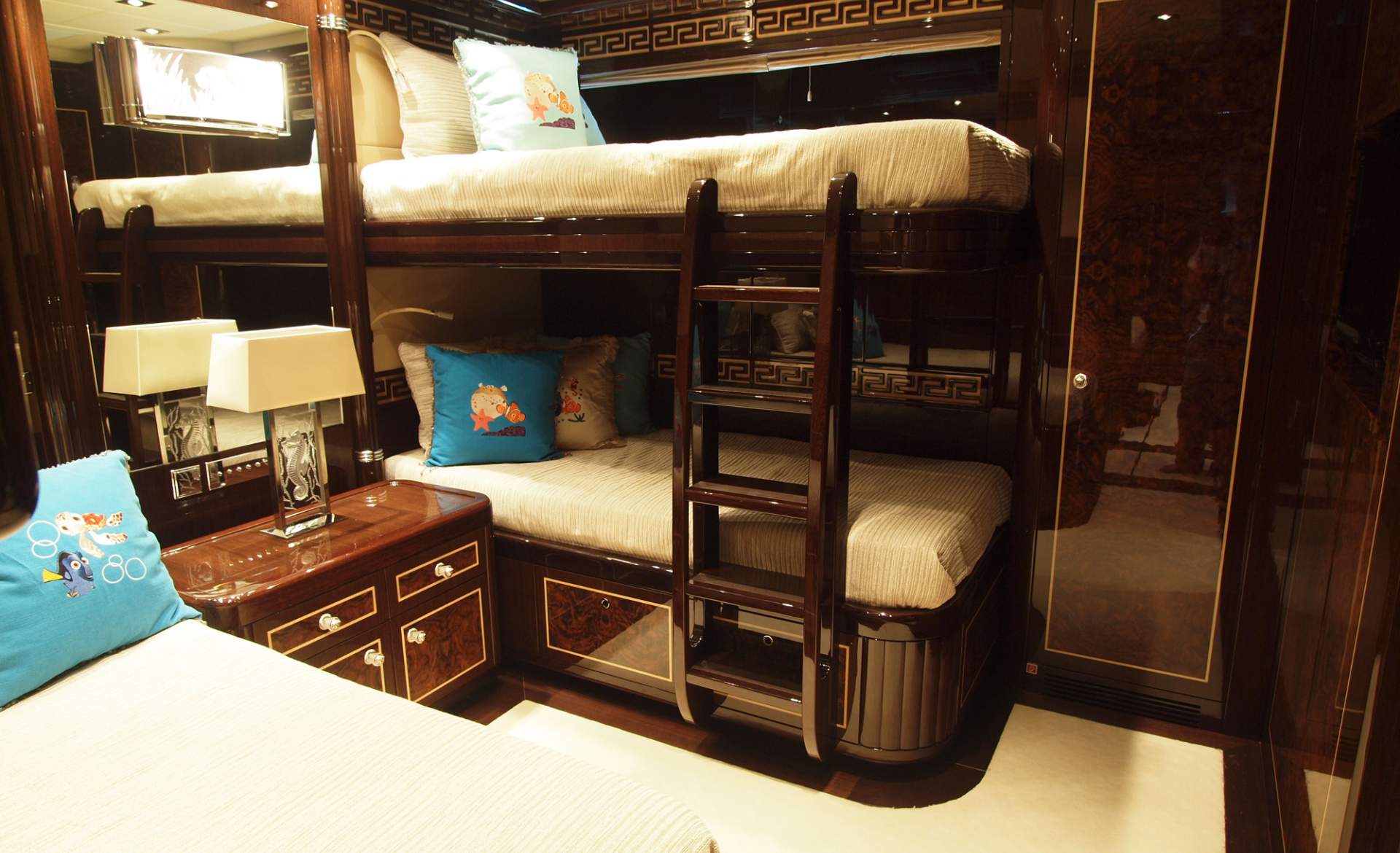 Yacht ZEUS by Overmarine Mangusta - Twin Cabin.jpg