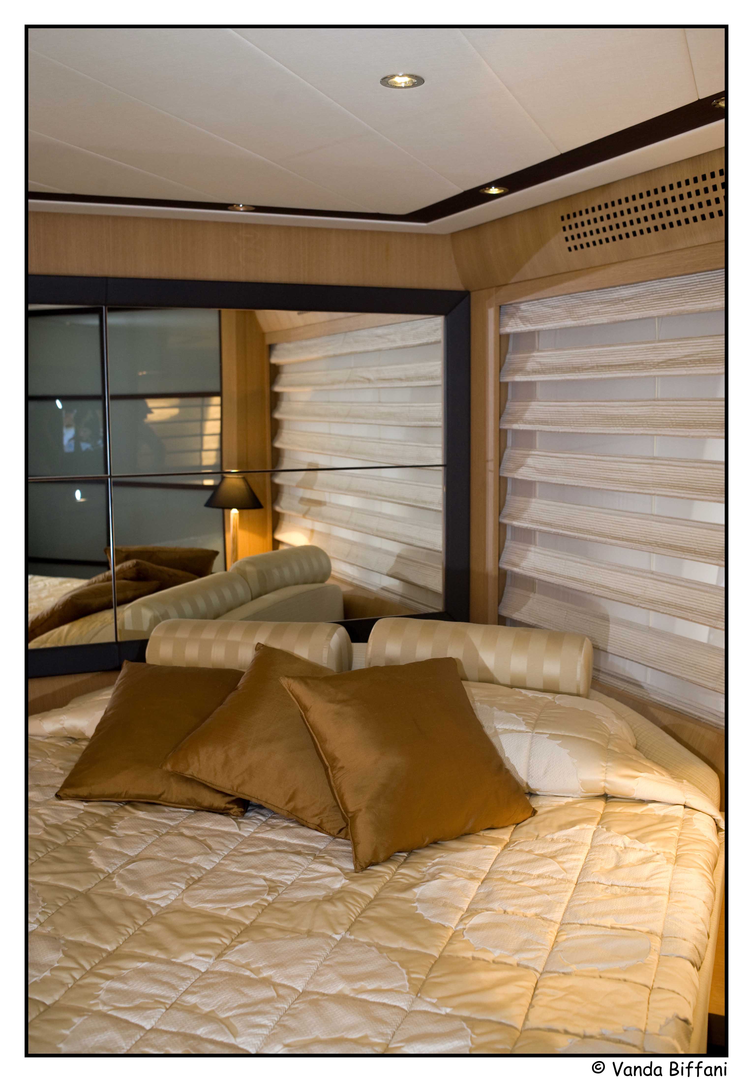 Yacht-1287-9.jpg
