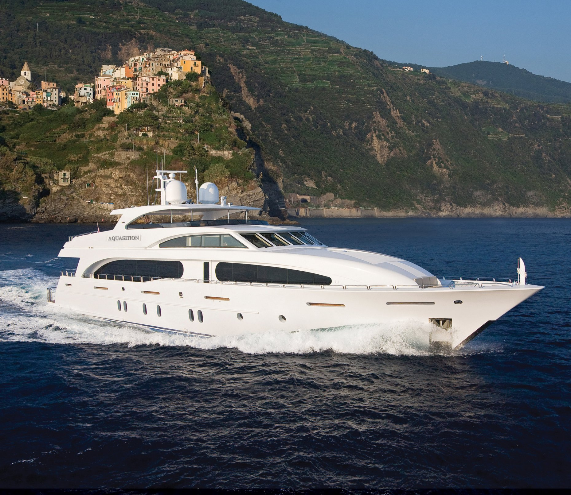 Yacht-1507-6 off the Italian Riviera.jpg